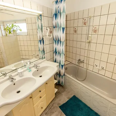 Pajdos Vendeghaz Apartment *
