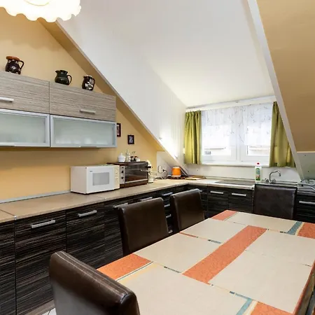 Pajdos Vendeghaz Apartment *